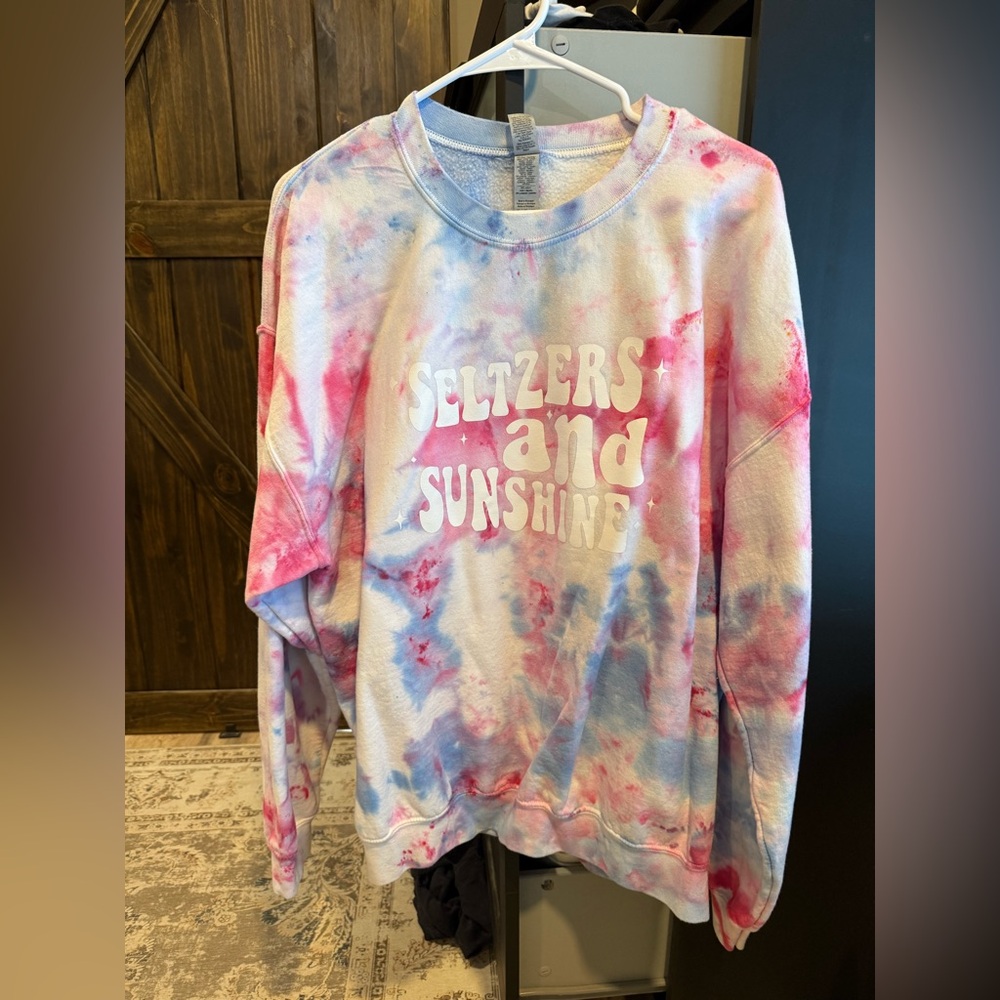 Gildan Heavy Blend Tie-Dye Sweatshirt